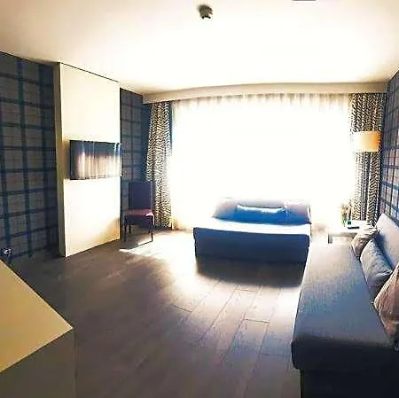 Hotel Dedepark 3*